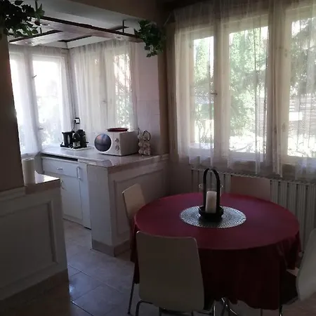 דירה Irene Apartmanhaz בלטונללה