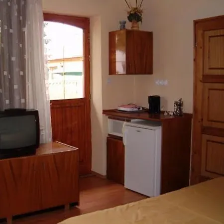 Irene Apartmanhaz * Balatonlelle